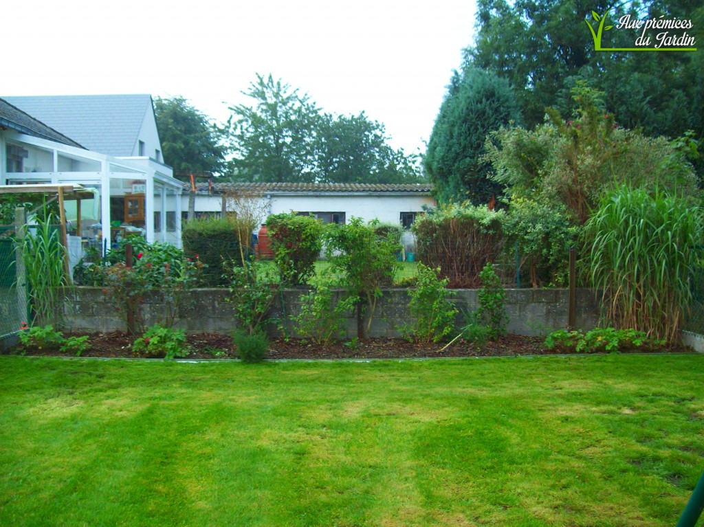 Jardin après tonte et entretien réalisé par nos soins. Septembre 2015